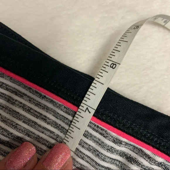 Lukka Capri workout pants size small black with white and pink accents - Picture 4 of 7